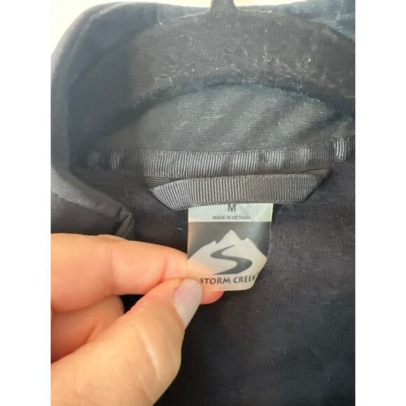 Storm Creek Women Sz Medium Black Winter Vest Outdoor Wear NWT W Stretch Fabric - Picture 3 of 6